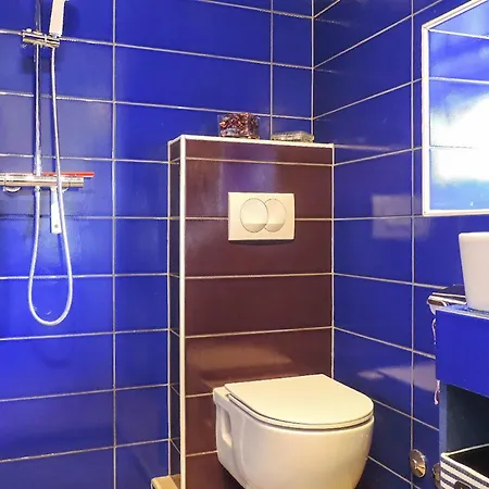 Holiday home 6 Bedroom Awesome In Labin